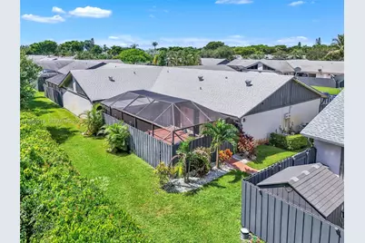 1050 Summit Trail Cir #B, West Palm Beach, FL 33415 - Photo 2