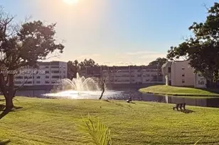 10405 Sunrise Lakes Blvd, Sunrise, FL 33322 - Photo 2