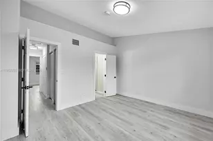 2699 NE 15th St, Pompano Beach, FL 33062 - Photo 12