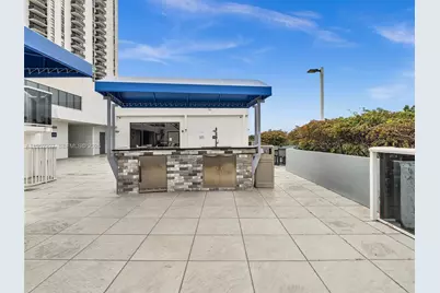 3675 N Country Club Dr #409, Aventura, FL 33180 - Photo 42