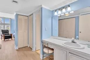 3675 N Country Club Dr, Aventura, FL 33180 - Photo 22