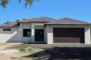 421 Bald Cypress Ave, Clewiston, FL 33440 - Photo 12