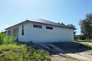 421 Bald Cypress Ave, Clewiston, FL 33440 - Photo 4