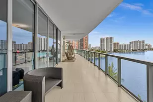 3300 NE 188th St, Aventura, FL 33180 - Photo 14