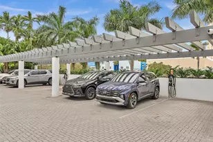 3300 NE 188th St, Aventura, FL 33180 - Photo 72