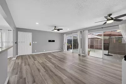 11625 Winchester Dr #B, Palm Beach Gardens, FL 33410 - Photo 8