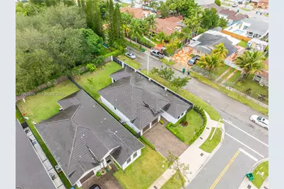 19410 SW 124th Ct, Miami, FL 33177 - Photo 32