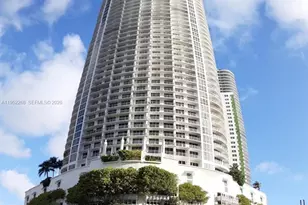 1750 N Bayshore Dr, Miami, FL 33132 - Photo 2