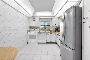 600 Parkview Dr, Hallandale Beach, FL 33009 - Photo 18