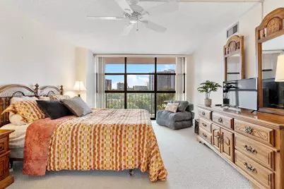 600 Parkview Dr #601, Hallandale Beach, FL 33009 - Photo 26