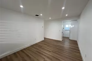 3297 SW 26th St, Miami, FL 33133 - Photo 10