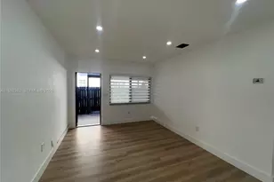 3297 SW 26th St, Miami, FL 33133 - Photo 14