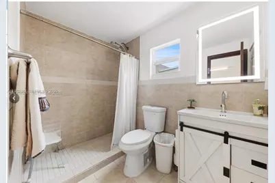[Address not provided], Miami, FL 33172 - Photo 14