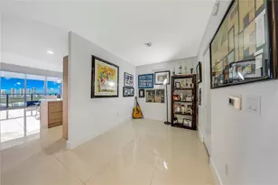 16385 Biscayne Blvd, North Miami Beach, FL 33160 - Photo 4