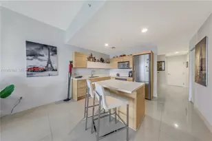 16385 Biscayne Blvd, North Miami Beach, FL 33160 - Photo 14