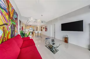 16385 Biscayne Blvd, North Miami Beach, FL 33160 - Photo 2