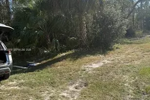 4204 East 10th Street, Other City - In The State Of Florida, FL 33972 - Photo 4