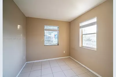5196 NE 19th Ave, Pompano Beach, FL 33064 - Photo 10