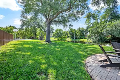 11850 Oak Leaf Dr., Davie, FL 33330 - Photo 22