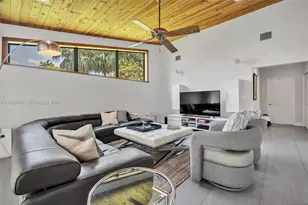 11850 Oak Leaf Dr, Davie, FL 33330 - Photo 48