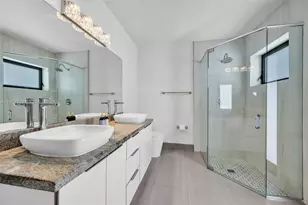 11850 Oak Leaf Dr, Davie, FL 33330 - Photo 60