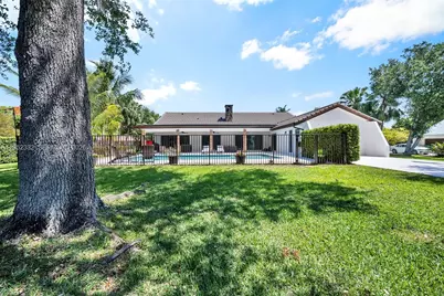 11850 Oak Leaf Dr., Davie, FL 33330 - Photo 24