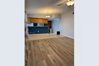 910 SW Airoso Blvd, Port Saint Lucie, FL 34983 - Photo 4