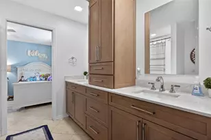 2910 NE 52nd St, Fort Lauderdale, FL 33308 - Photo 12