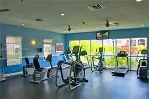 100 SW 117th Terrace, Pembroke Pines, FL 33025 - Photo 18