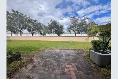 4879 N Hemingway Cir, Margate, FL 33063 - Photo 34