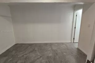 9680 NW 19th Pl, Sunrise, FL 33322 - Photo 10