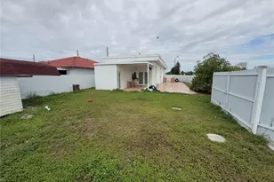 12202 SW 216th St, Miami, FL 33170 - Photo 28