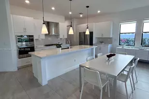 12160 N Baypoint Cir, Parkland, FL 33076 - Photo 10