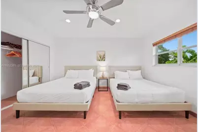 2424 NE 9th St #307, Fort Lauderdale, FL 33304 - Photo 4