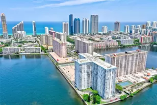 301 174th St, Sunny Isles Beach, FL 33160 - Photo 38
