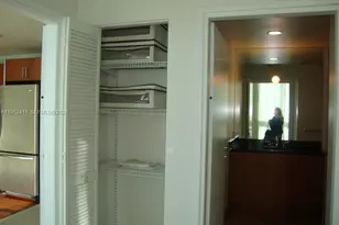 300 S Biscayne Blvd, Miami, FL 33131 - Photo 24