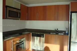 300 S Biscayne Blvd, Miami, FL 33131 - Photo 2