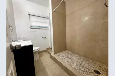 529 SW 3rd St, Miami, FL 33130 - Photo 16