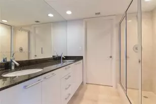 17201 Collins Ave+den, Sunny Isles Beach, FL 33160 - Photo 20