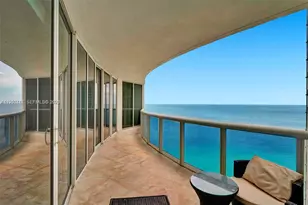 17201 Collins Ave+den, Sunny Isles Beach, FL 33160 - Photo 14