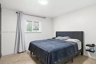 560 NW 82nd Pl, Miami, FL 33126 - Photo 34