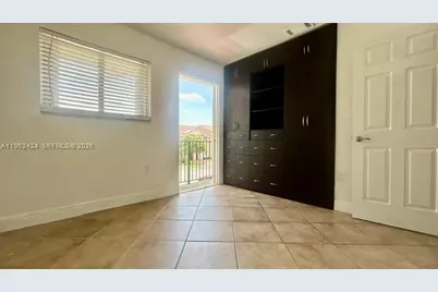 560 NW 82nd Pl #306, Miami, FL 33126 - Photo 38