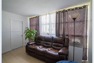 2101 Atlantic Shores Blvd #120, Hallandale Beach, FL 33009 - Photo 12