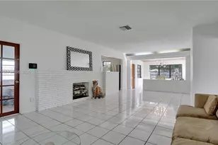 1105 N 31st Ct, Hollywood, FL 33021 - Photo 8