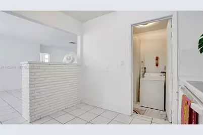 1105 N 31st Ct, Hollywood, FL 33021 - Photo 18