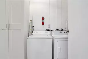 1105 N 31st Ct, Hollywood, FL 33021 - Photo 18