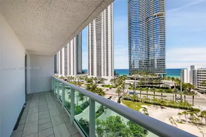 100 Bayview Dr #1008, Sunny Isles Beach, FL 33160 - Photo 36
