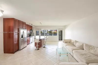 2895 NE 32nd St #207, Fort Lauderdale, FL 33306 - Photo 12
