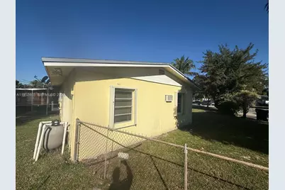 1870 NE 154th Ter, North Miami Beach, FL 33162 - Photo 6