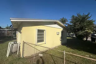 1870 NE 154th Terrace, North Miami Beach, FL 33162 - Photo 6